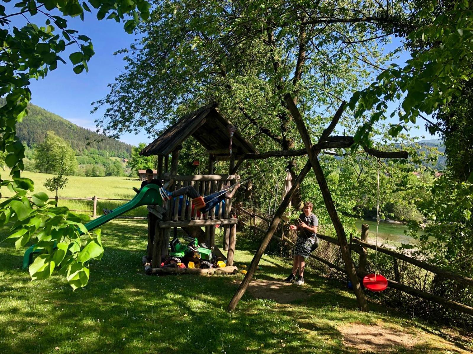 Hotel Glamping Savinja à Ljubno Extérieur photo