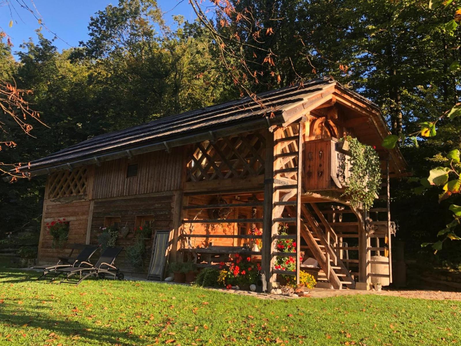 Hotel Glamping Savinja à Ljubno Extérieur photo