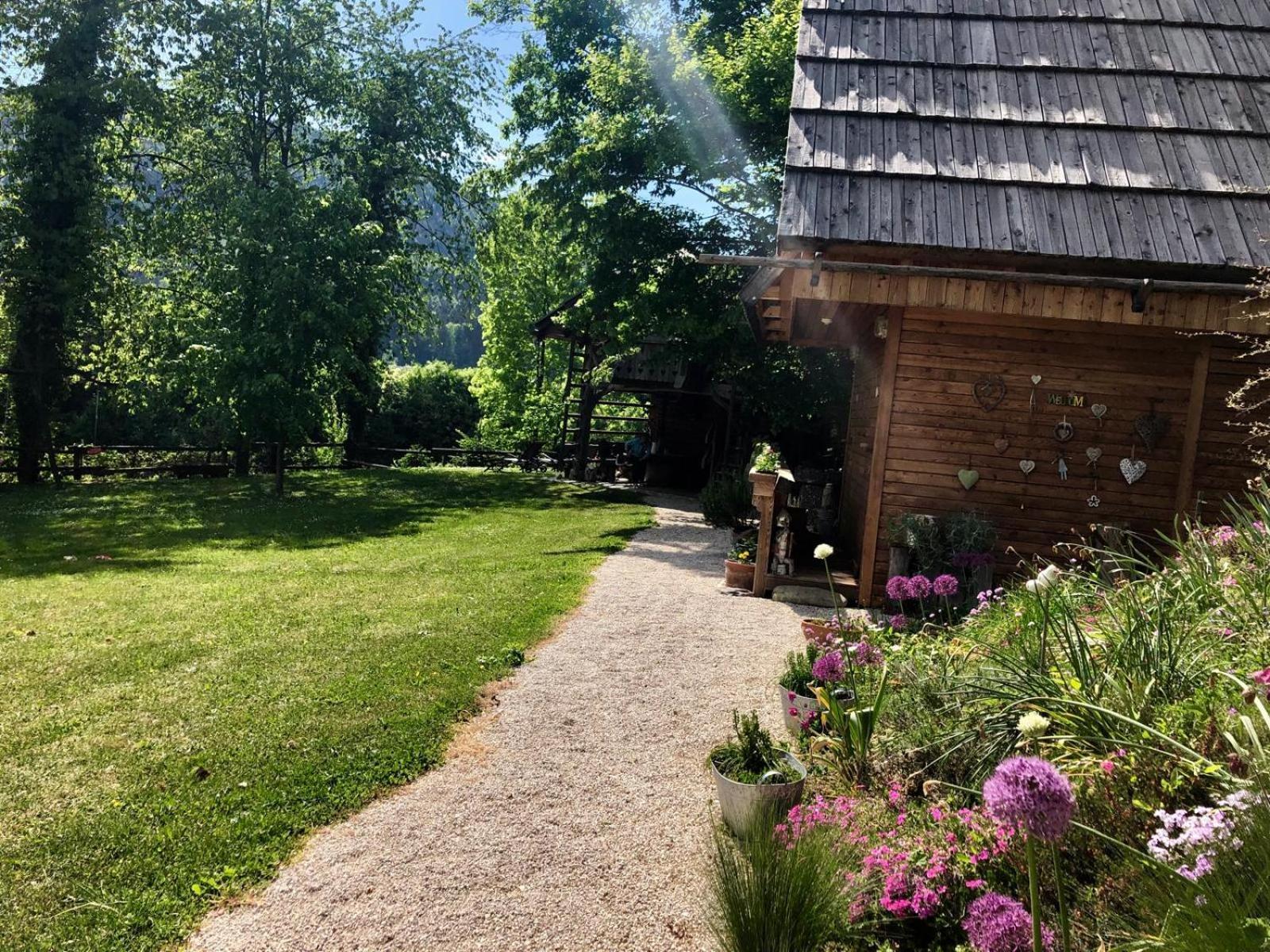 Hotel Glamping Savinja à Ljubno Extérieur photo